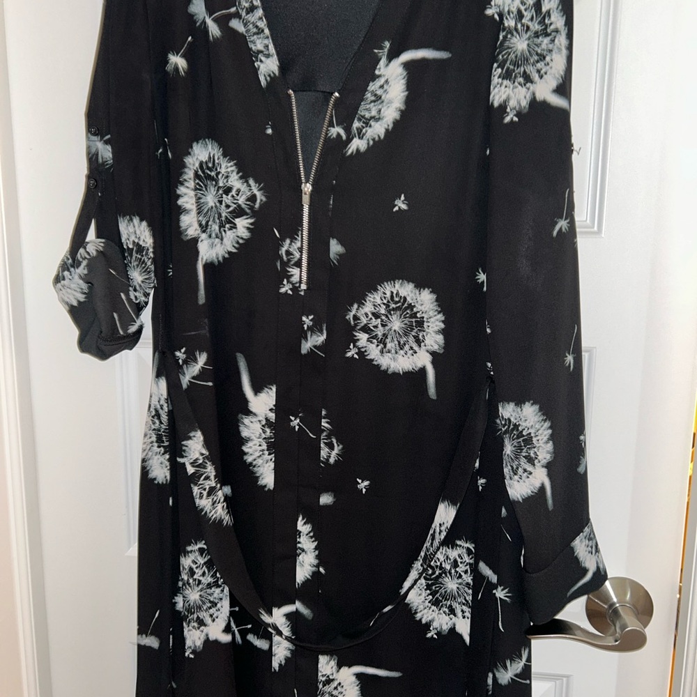 Express Monochrome Floral Dress